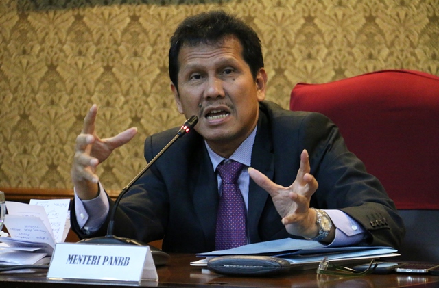 20160803_-_Menteri_Asman_Abnur.JPG