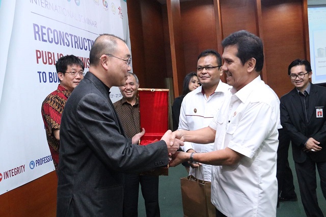 20170821 MENTERI Seminar Internasional 4