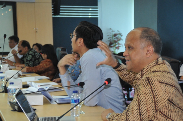 MENTERI Rapat di Kominfo 1