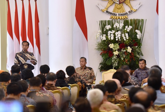 051217 jokowi Rakor LKPP bogor