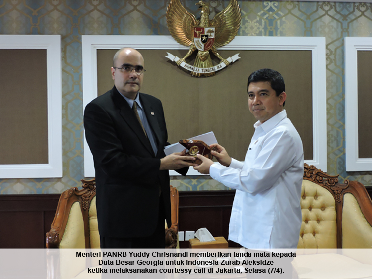 20150407 - Menteri PANRB bertemu Dubes Georgia