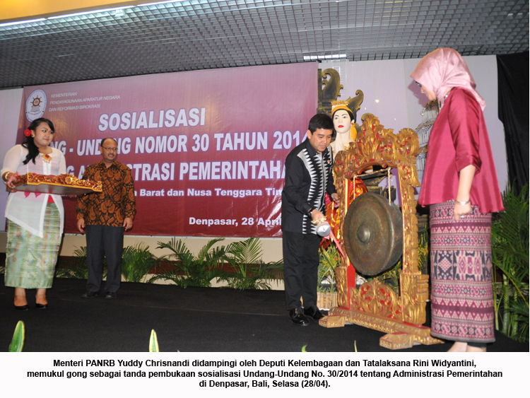 20150428 - Menteri di Denpasar