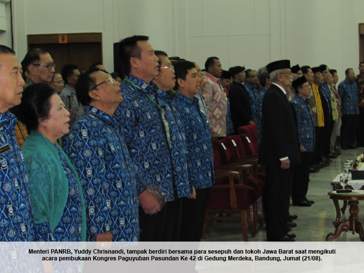 20150821 MENTERI bersama sesepuh di Bandung