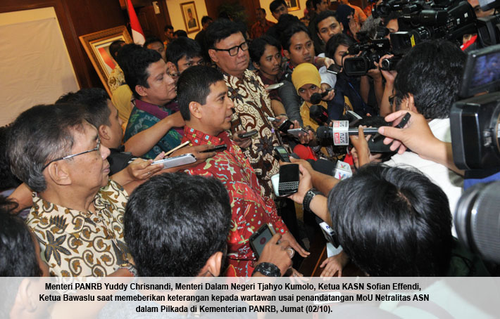 20151002 MENTERI JUMPA PERS