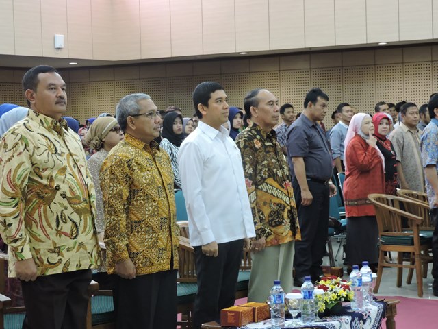 20160524 - MENTERI - Keynote Speaker di UNJ 2