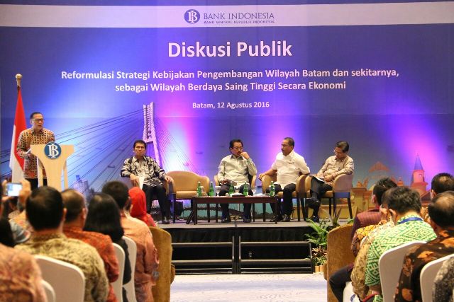 20160812 MENTERI Diskusi Publik BI di Batam 2