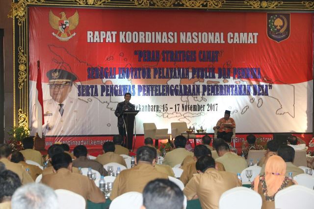 20171116 Menteri pekanbaru4