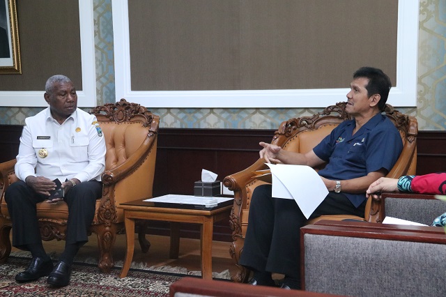 20180517 menteri gubernur papua barat4