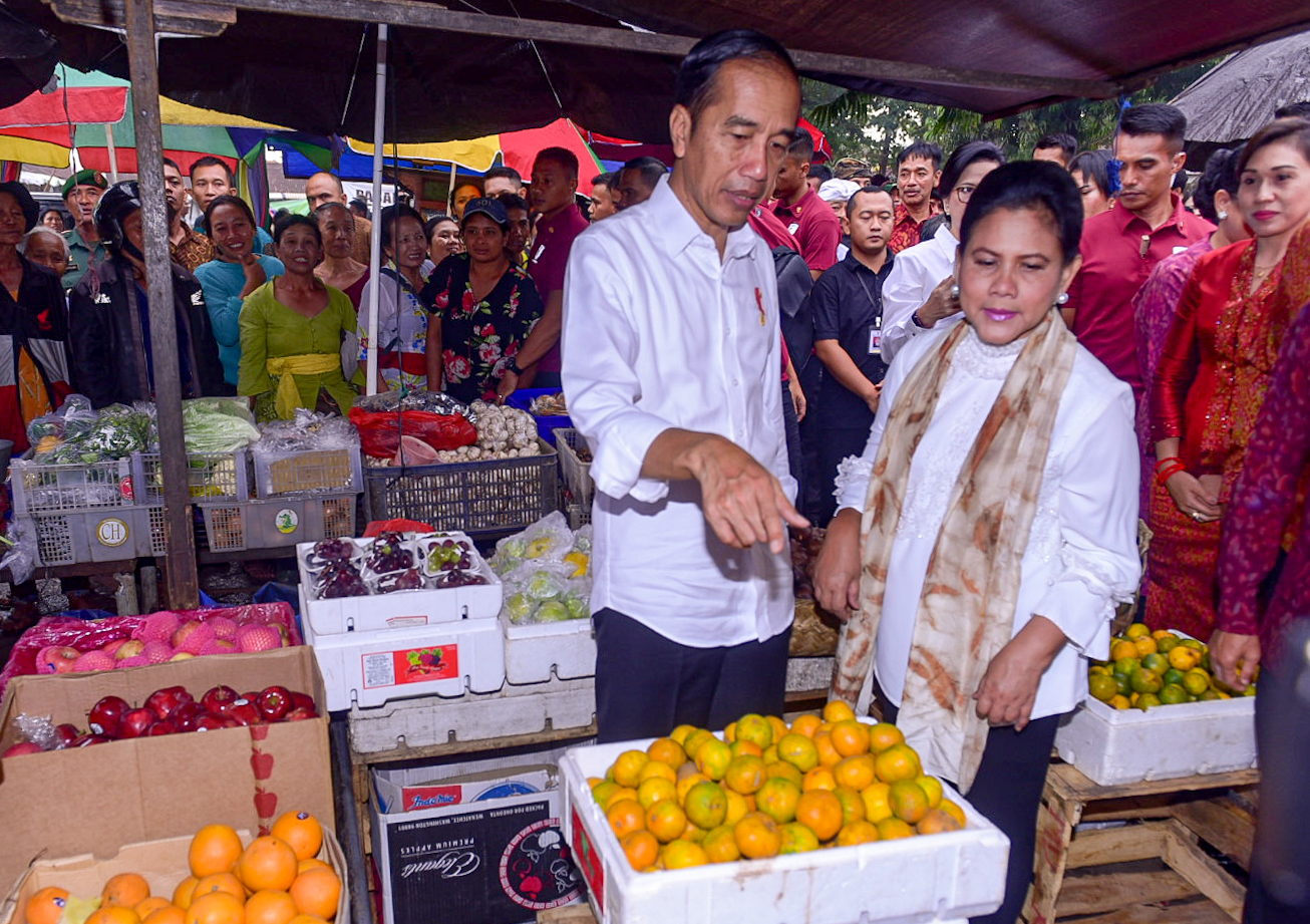 20190614 Jokowi ke Pasar Sukowati