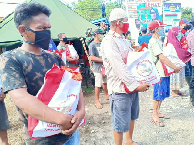 20200723 Presiden Serahkan Bantuan Banjir Bandang Luwu Utara