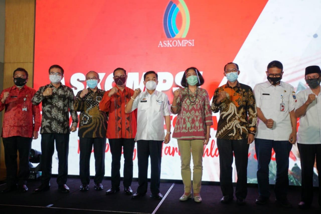 20201112 Menteri PANRB Terima Penghargaan dari ASKOMPSI 1