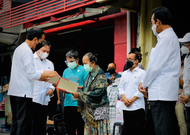 20211011 Presiden Jokowi Resmikan Peluncuran BT PKLW Pertama di Kawasan Malioboro