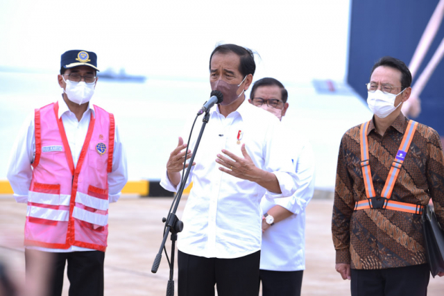 20220309 Presiden Jokowi Optimistis Ekspor Mobil via Pelabuhan Patimban Terus Meningkat