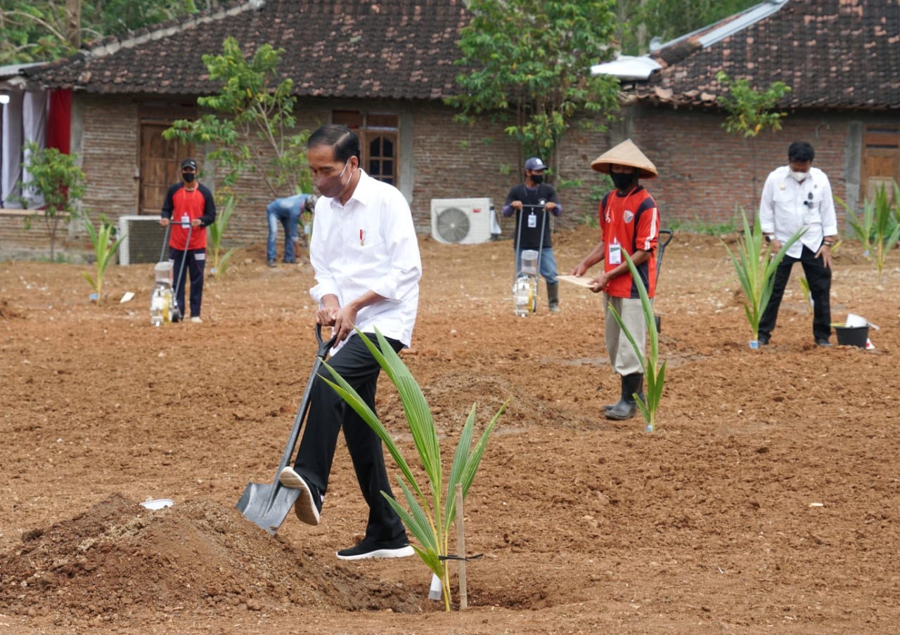 20220811 Presiden Tegaskan Pentingnya Jaga Pasokan Pangan Nasional