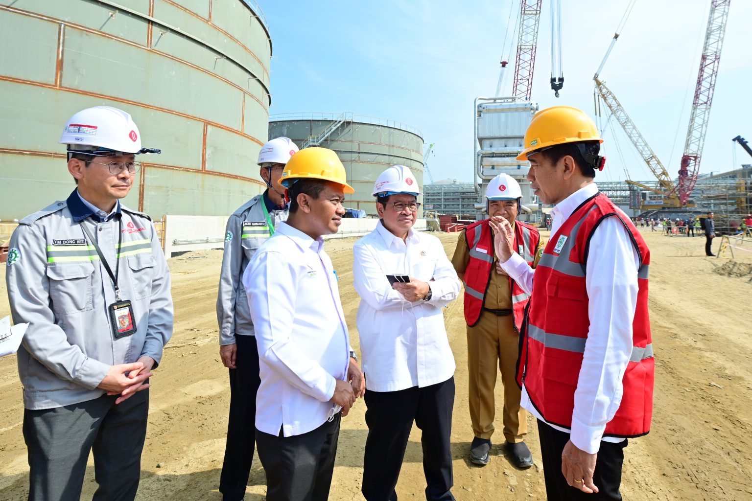 20230913 Presiden Jokowi Tinjau Pembangunan Industri Petrokimia di Cilegon