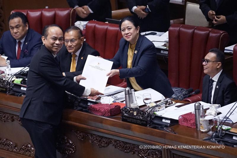 20231207 Perubahan Kedua atas UU ITE Sah Jamin Kepastian Hukum Ruang Digital