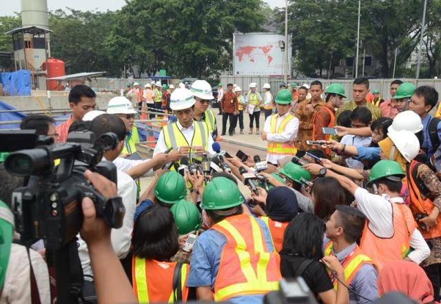 Jokowi MRT doorstop