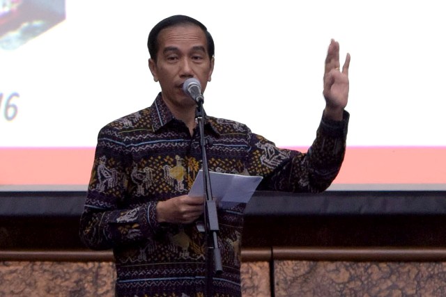 Jokowi dorong1