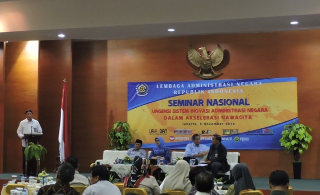 Seminar Nasional di LAN