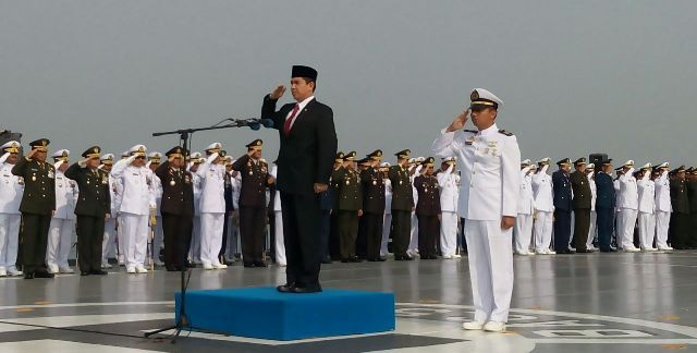 yuddy hormat di KRI banda Aceh