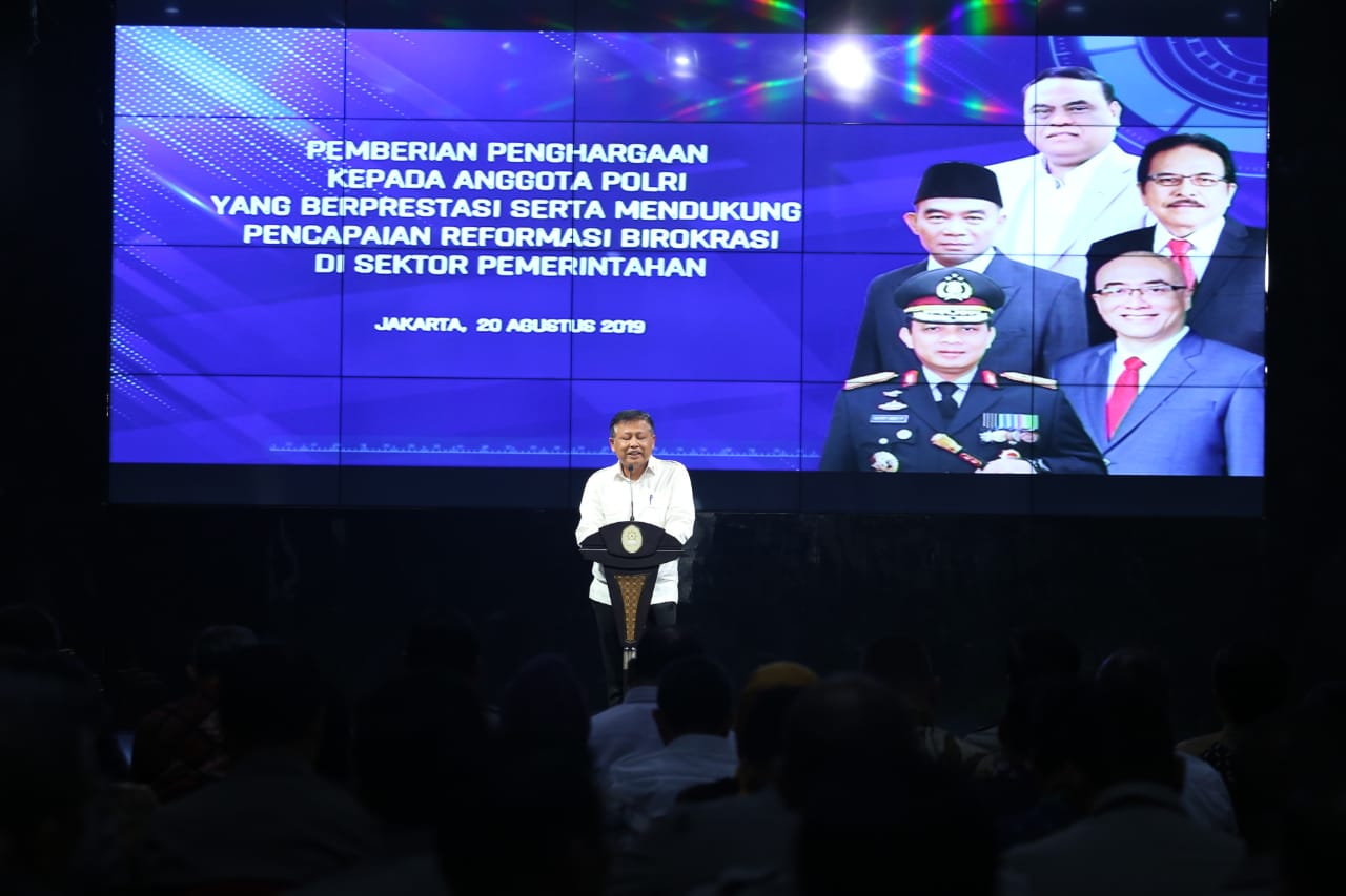 20190820 Menteri Penghargaan Polda 10