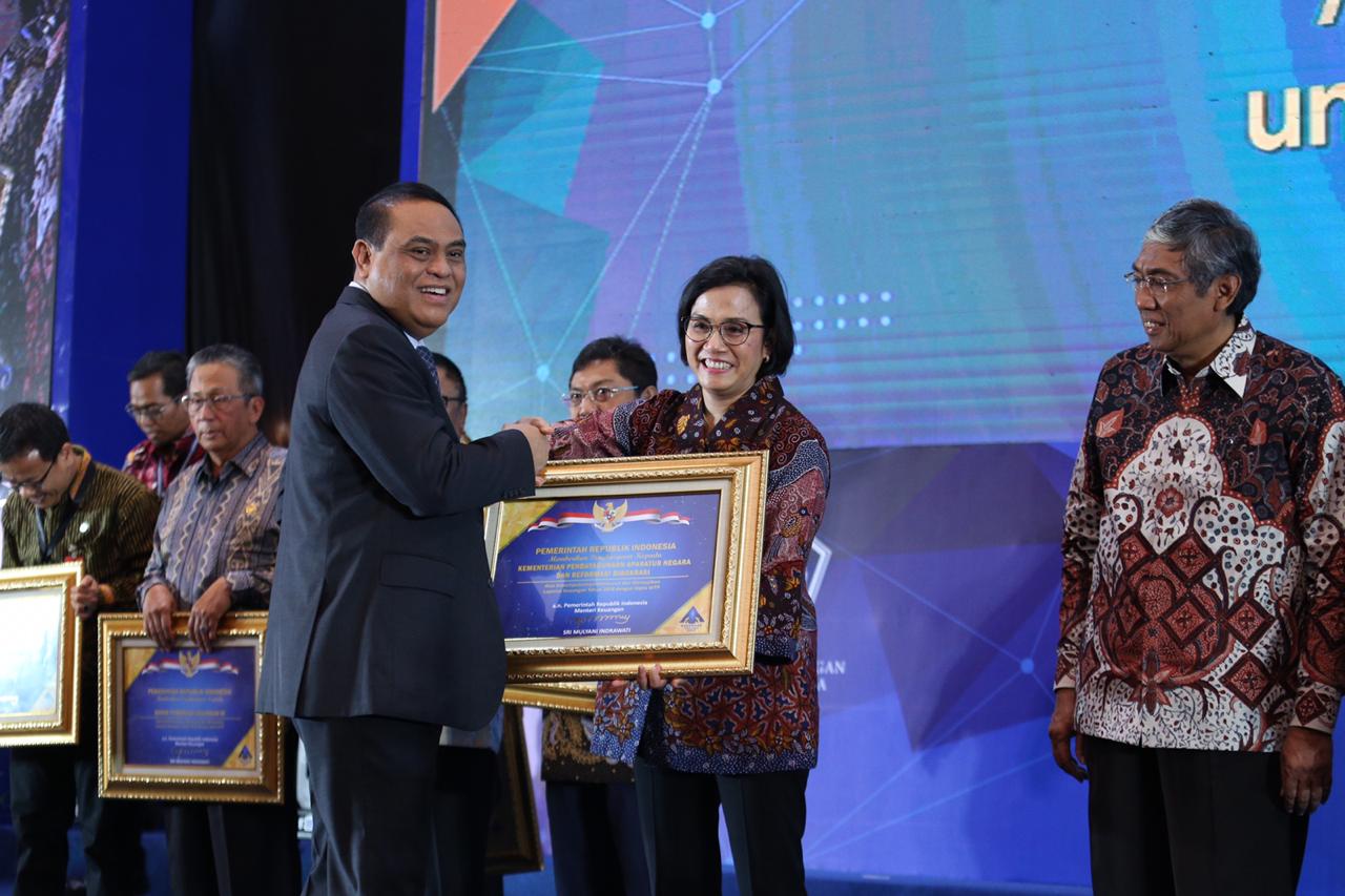 20190912 Menteri Penghargaan WTP 3