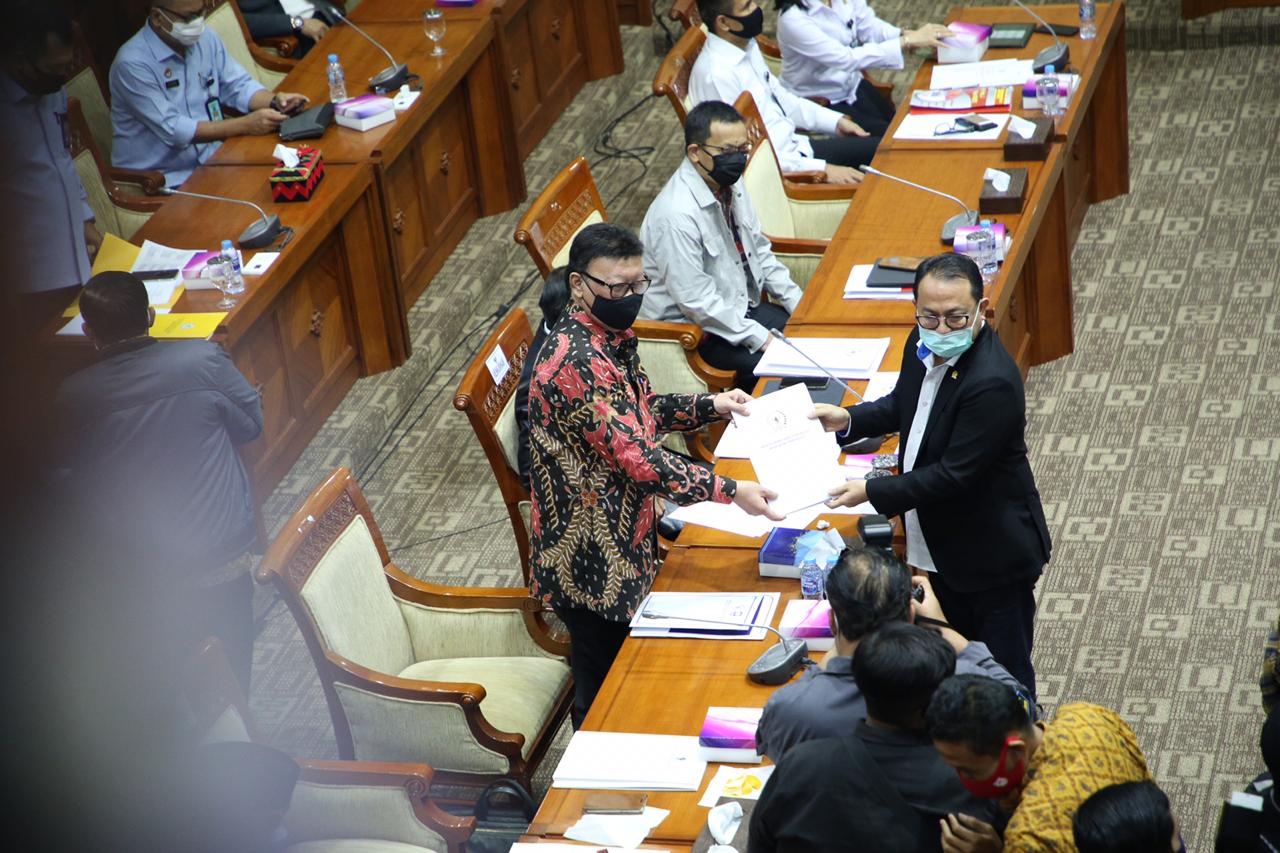 20200831 rapat kerja dengan Komisi III 1