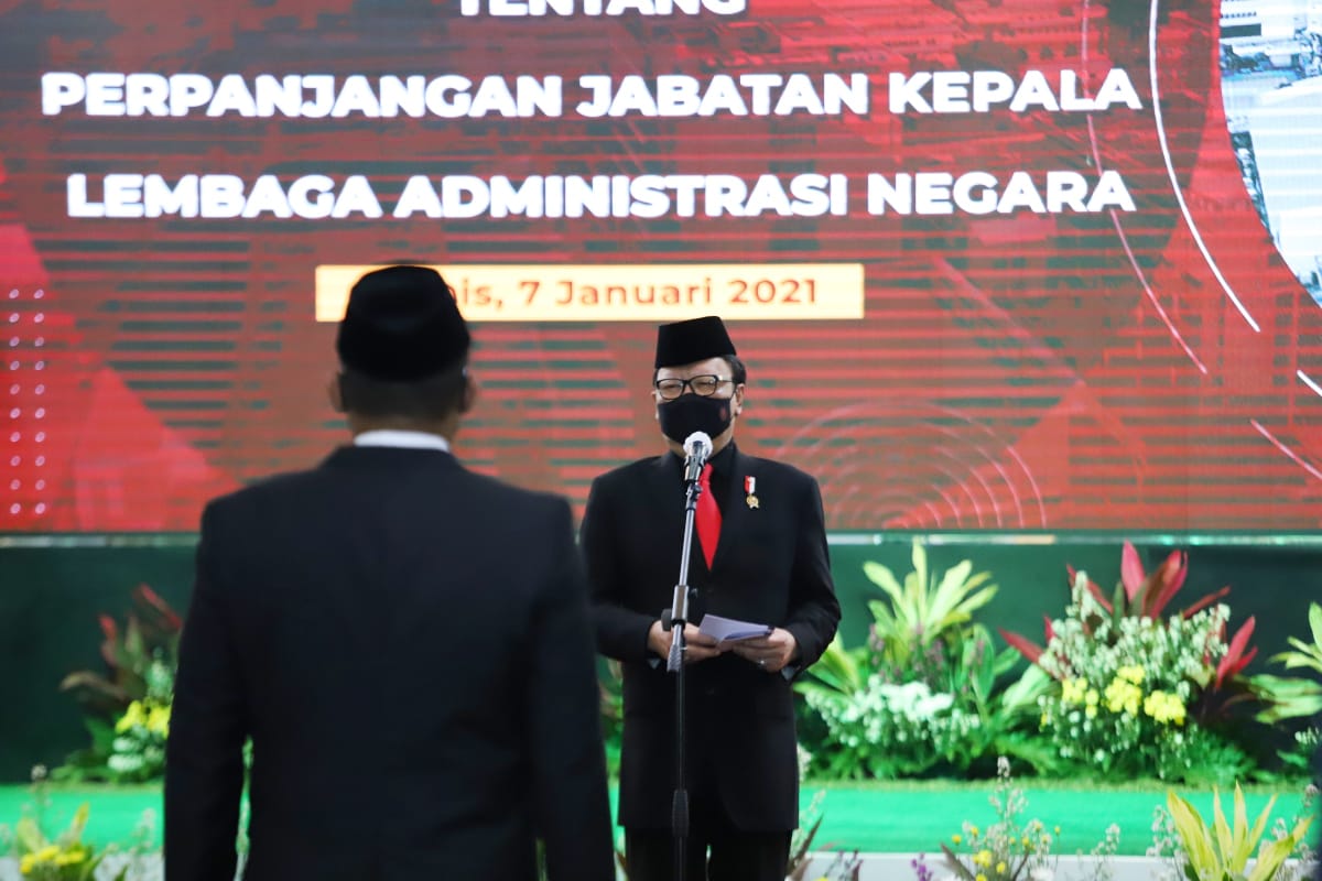 20210107 Keputusan Presiden tentang Perpanjangan Jabatan Kepala 1