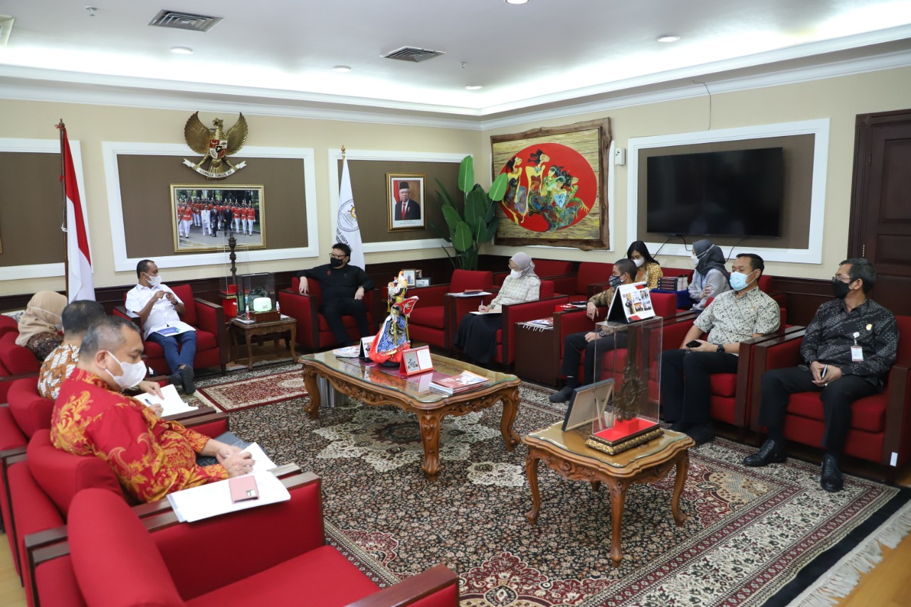 20210528 Menerima Kunjungan Menteri Investasi 1