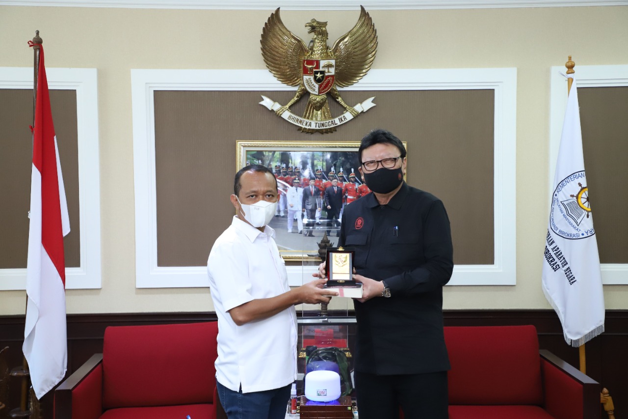 20210528 Menerima Kunjungan Menteri Investasi 1