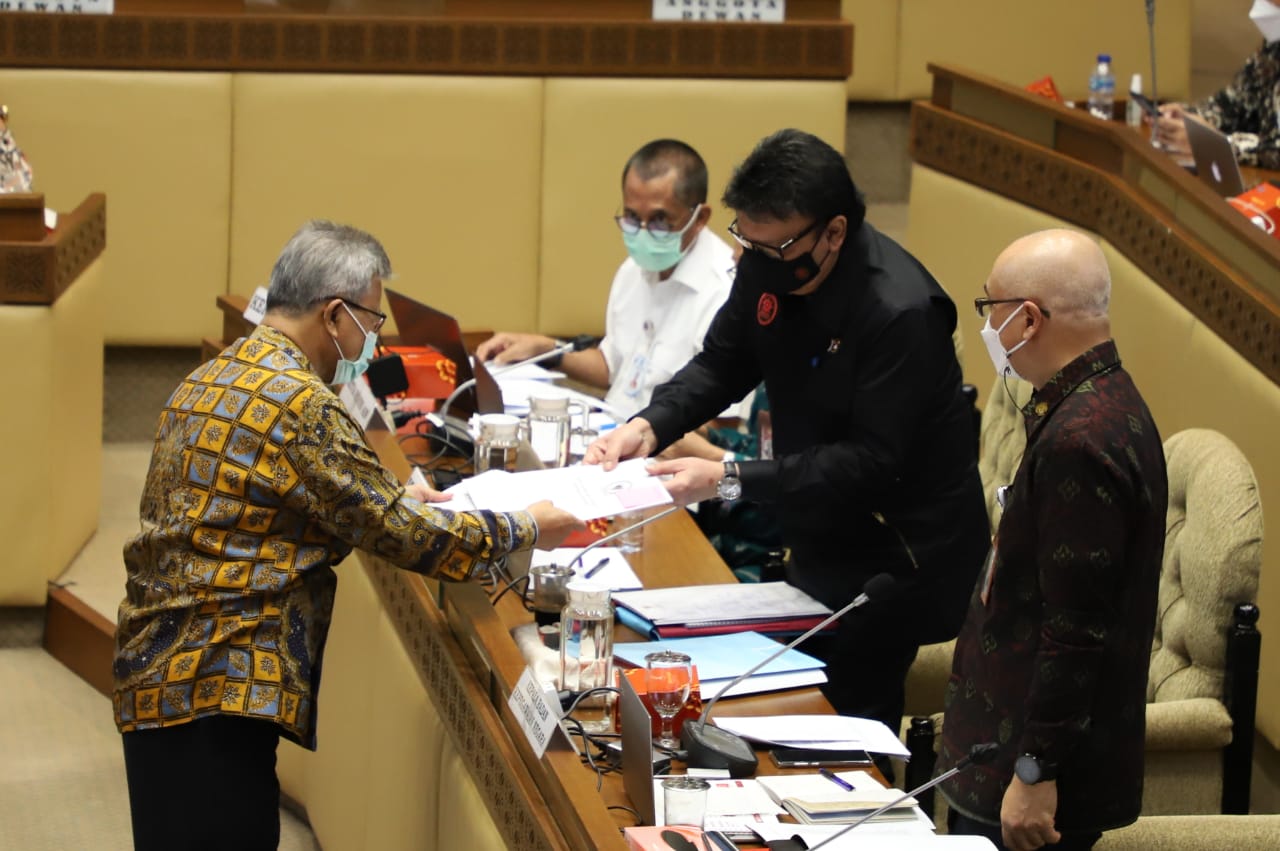 20210608 Rapat Kerja Komisi II DPR RI 10