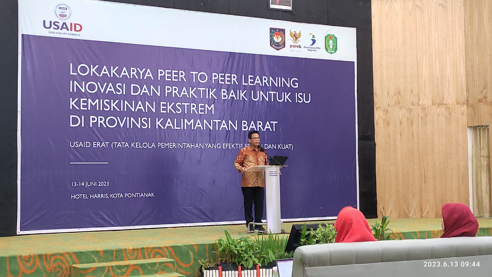 20230613 Lokakarya Peer to Peer Learning Praktik Baik Inovasi Pelayanan Publik Terkait Isu Kemiskinan Ekstrem di Provinsi Kalimantan Barat 1