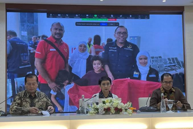 20231113 Kemlu Berhasil Evakuasi Kembali Satu Keluarga WNI dari Gaza