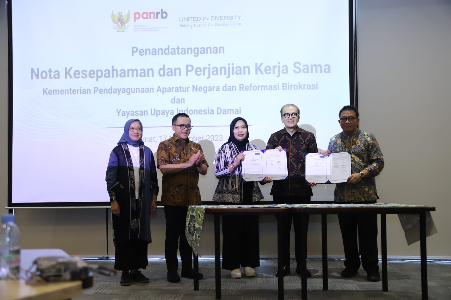 2023117 Penandatanganan MoU Kementerian PANRB dengan Yayasan Upaya Indonesia Damai UID 17