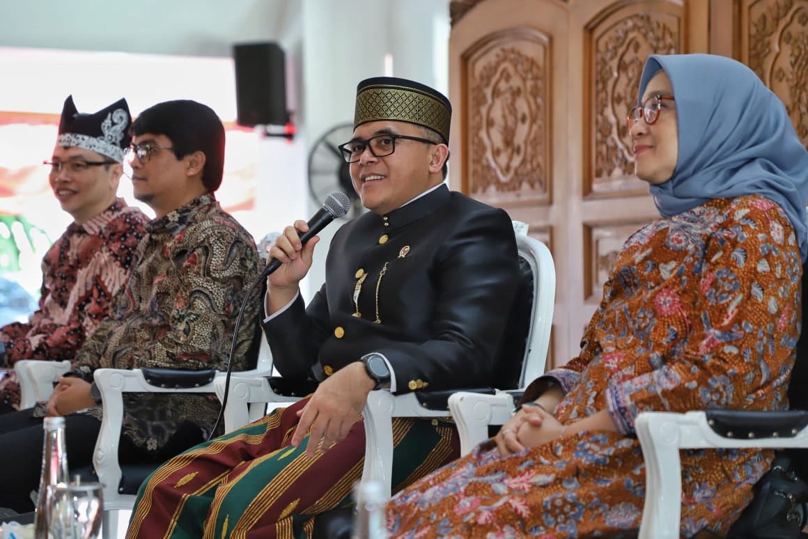 20231218 Rakor Penguatan Kebijakan Pelayanan Publik melalui Peningkatan Profesionalisme ASN 17