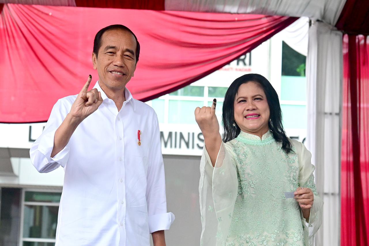 20240215 Presiden Jokowi dan Ibu Iriana Gunakan Hak Pilih pada Pemilu 2024