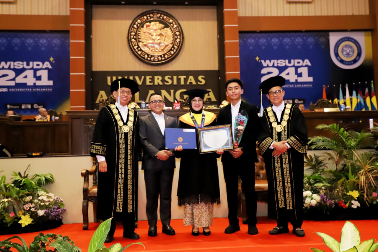 20240303 Wisuda Universitas Airlangga 9