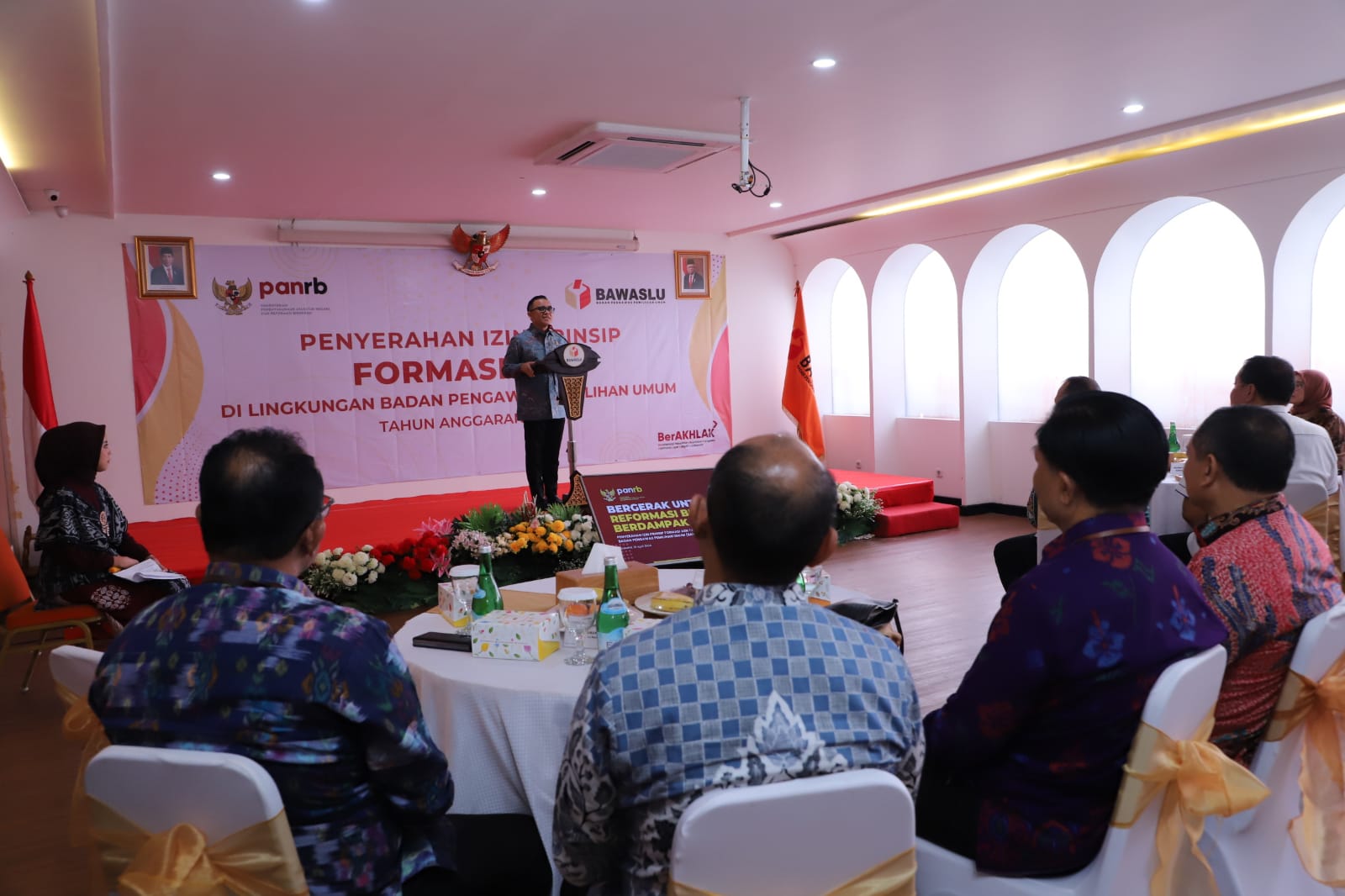 20240418 Penyerahan Izin Prinsip Formasi ASN Bawaslu 1