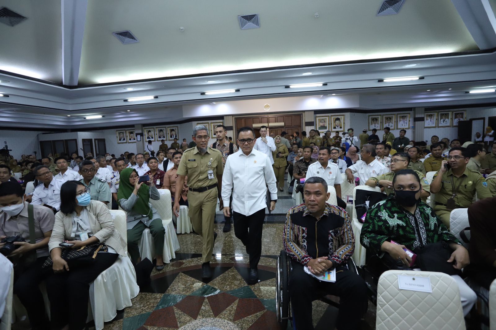 20240429 MENTERI Musrenbang RKPD Jawa Tengah 2025 dan RPJPD Provinsi Jawa Tengah 2025 2024 18