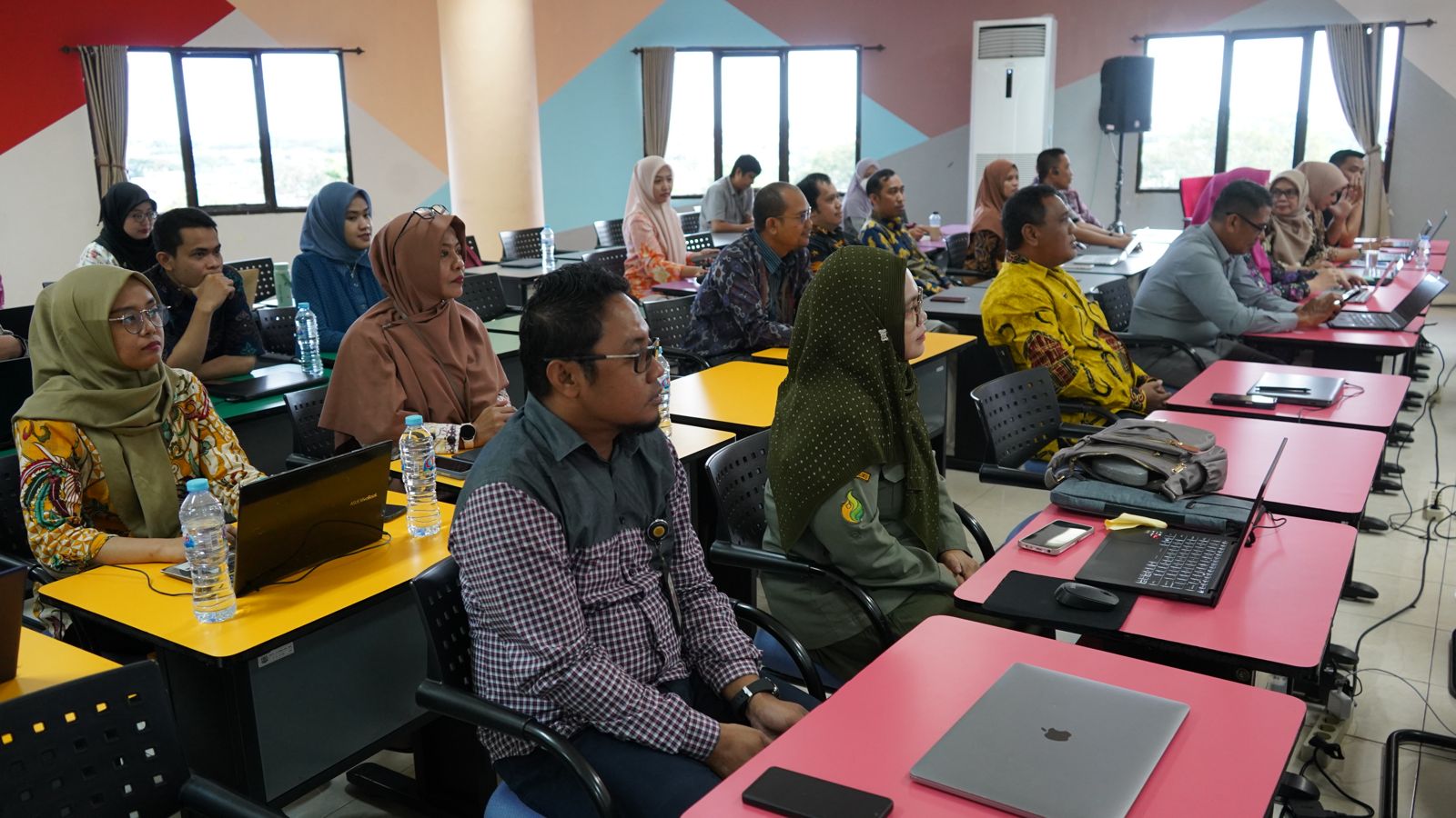 20240704 Sosialisasi Pemanfaatan Artificial Intelligence dalam Pembuatan Konten Pembelajaran 12