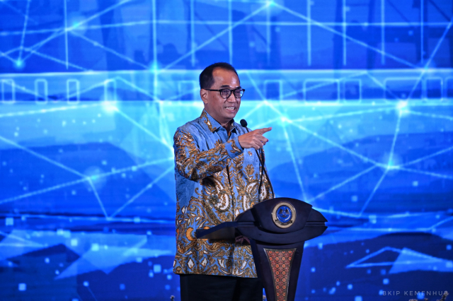 20240717 Menhub Budi Karya Dorong Penguatan Sistem Logistik Nasional lewat Digitalisasi Inaportnet