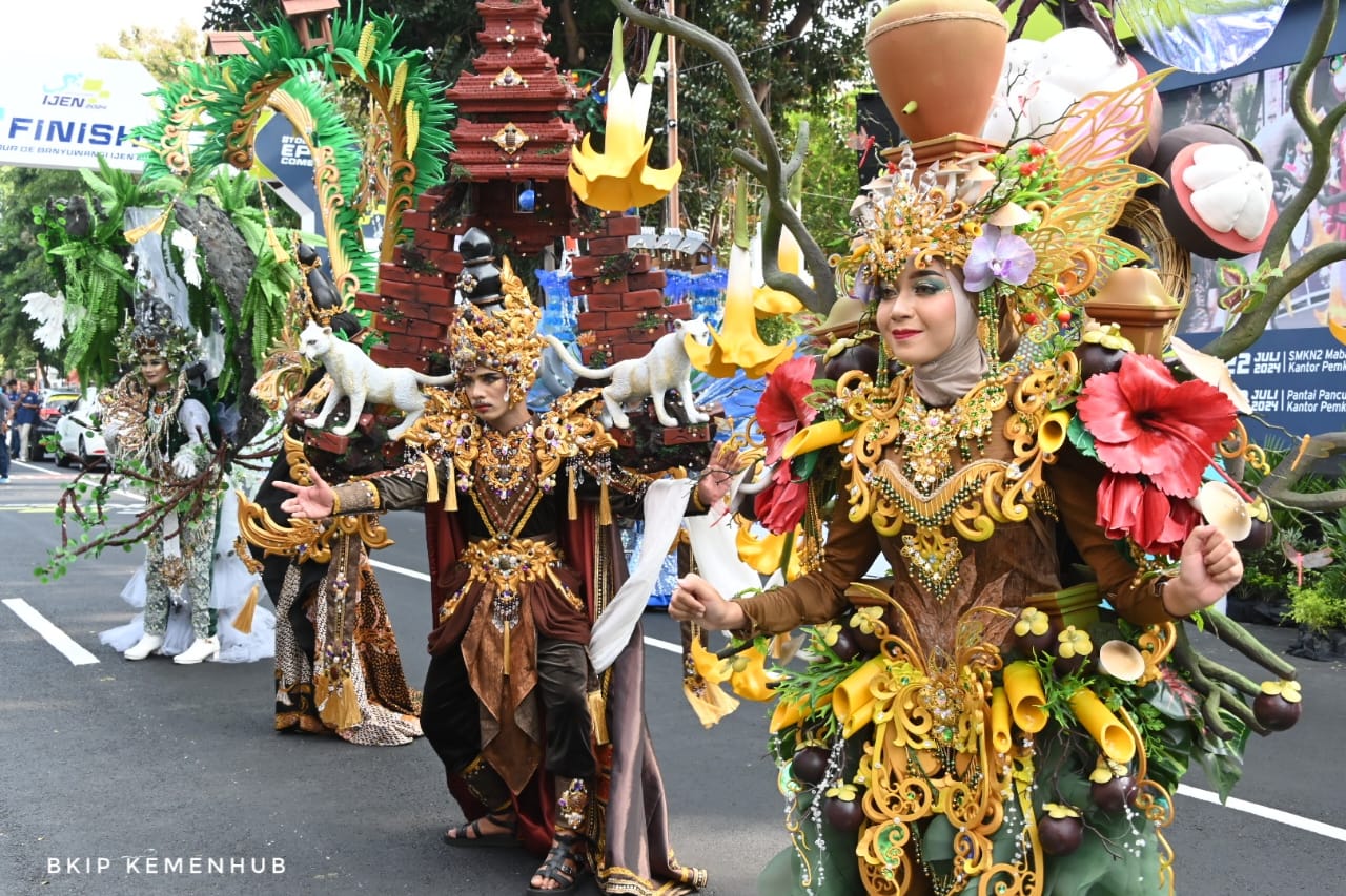 20240725 Menteri PANRB dan Menhub Hadiri Tour de Banyuwangi Ijen 2024 10