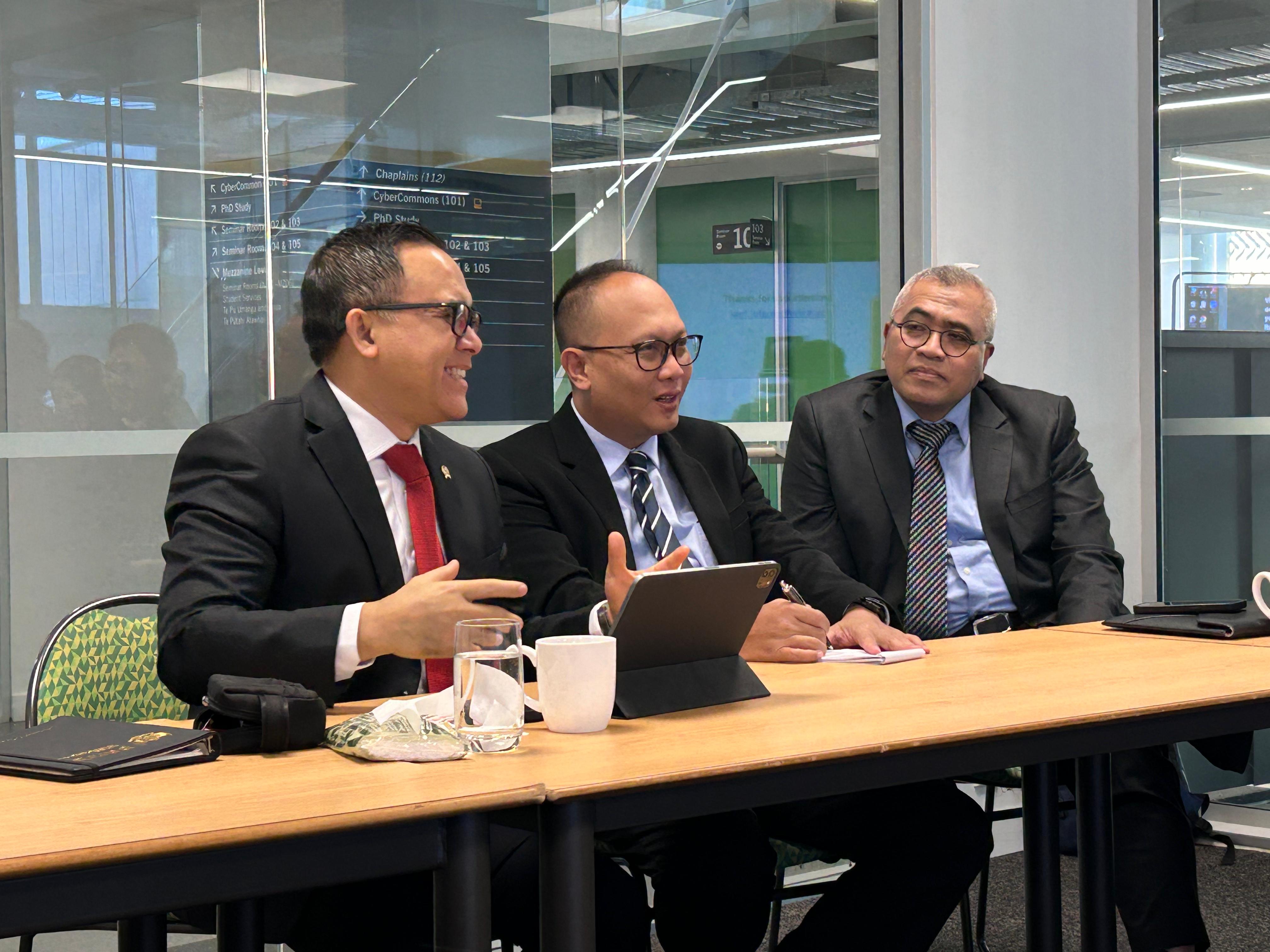 20240805 Diskusi dengan Head of School of Government Victoria University of Wellington 6