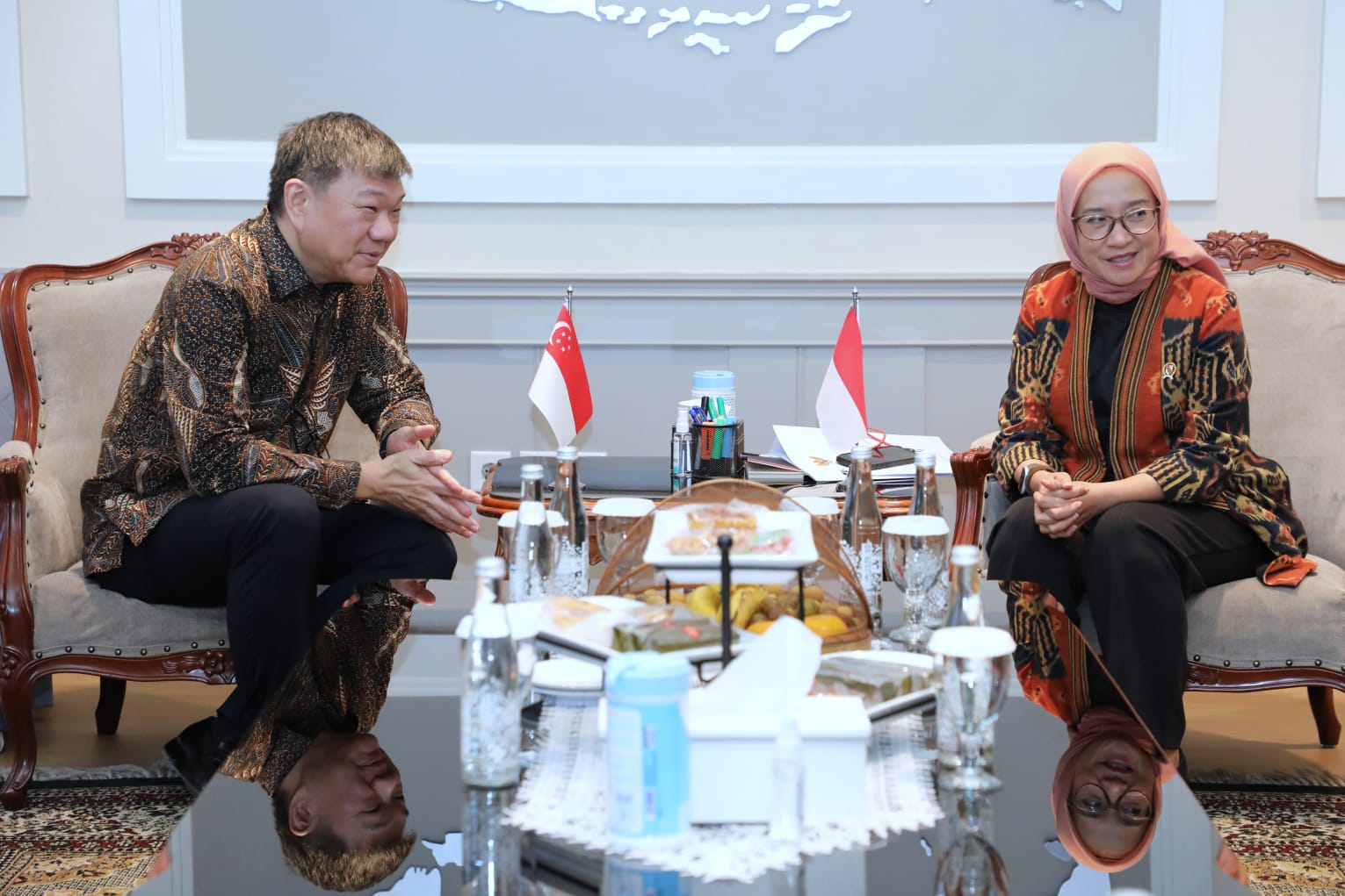 20241119 Menerima Kunjungan Duta Besar Singapura 1