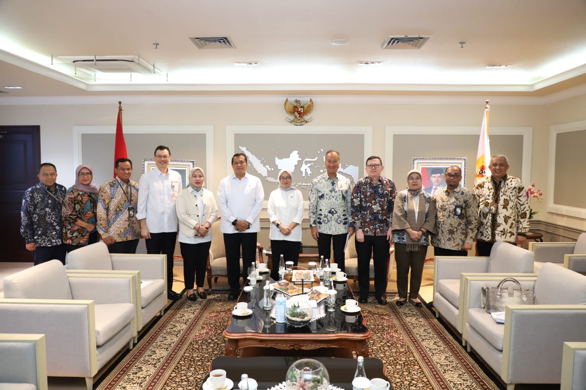 20241223 Audiensi dengan Menteri Perindustrian 1