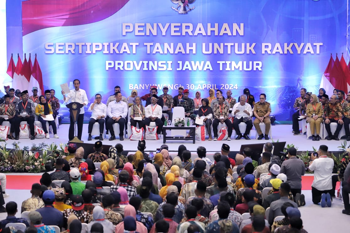 20240430 Penyerahan Sertipikat untuk Rakyat Banyuwang 18