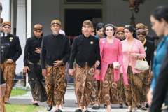 Hadiri Tingalan Jumenengan Mangkoenagoro X, Wapres Apresiasi Pelestarian Budaya yang Adaptif dan Inklusif 20260128 Wapres Hadiri Tingalan Jumenengan