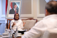 Menteri PANRB dan Menteri Kehutanan Bahas Optimalisasi Pengawasan Pengendalian Kawasan Hutan 20251229 Audiensi Menteri Kehutanan 9