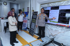 Komitmen Berikan Pelayanan Publik Terbaik kepada Perempuan dan Anak, Menteri PANRB Tinjau Layanan PPA – PPO 20251029 Kunjungan ke Polrestabes Semarang 3