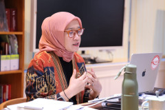 Diskusi Perjalanan Transformasi Digital Pemerintah Indonesia Bersama Mahasiswa Harvard 20251118 Diskusi Perjalanan Transformasi Digital Pemerintah Indonesia Bersama Mahasiswa Harvard 8